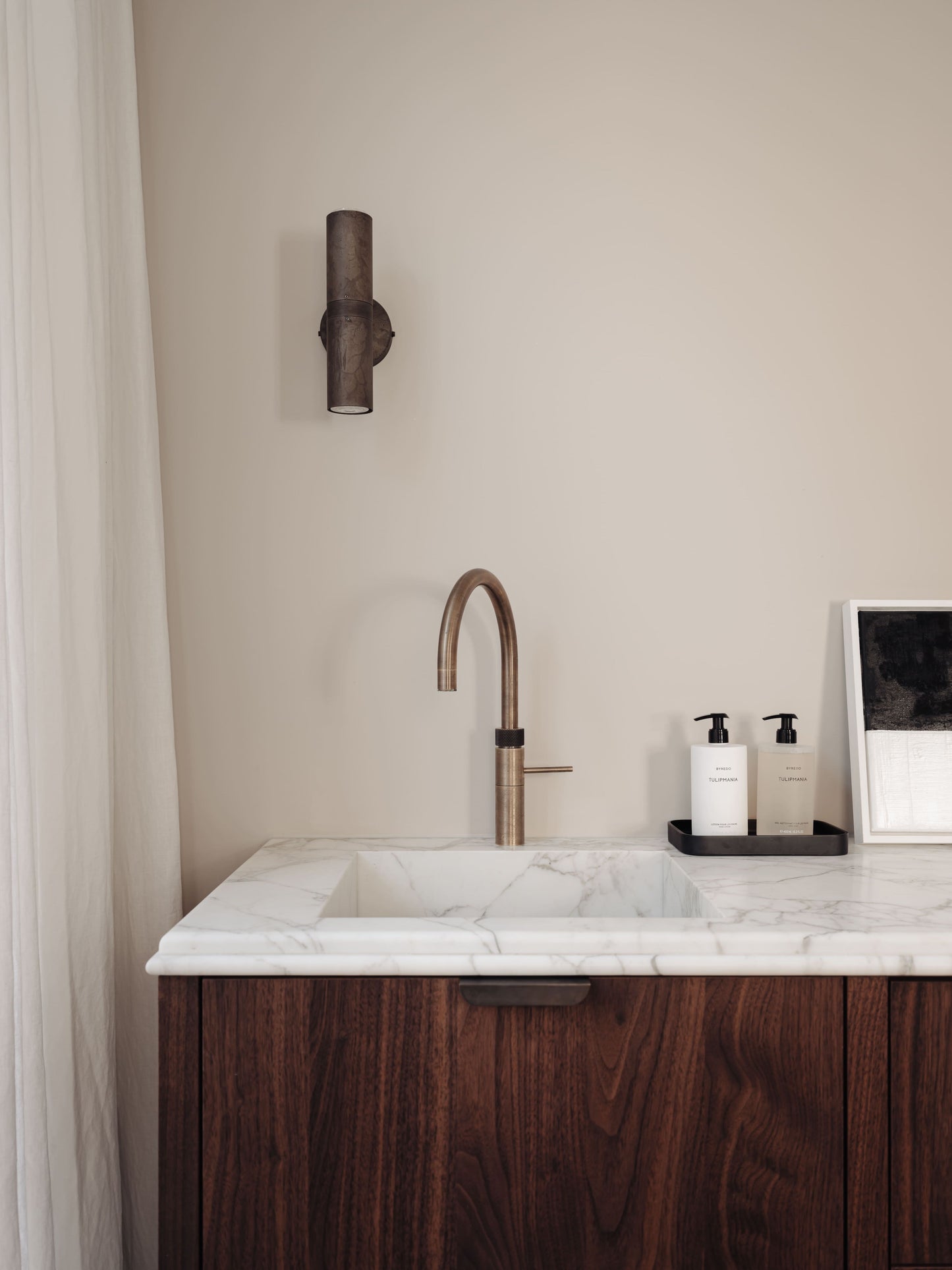 Luxe Interieurontwerp met Hoogwaardige Natuurstenen