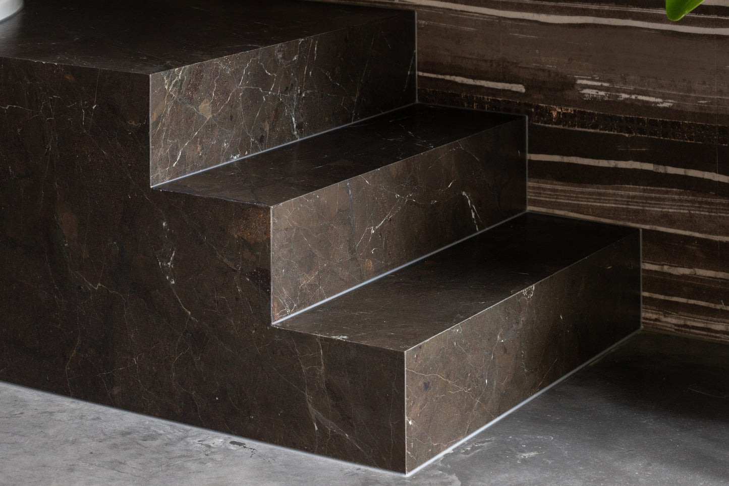 Exclusieve Mancave met Hoogwaardige Natuurlijke Stenen